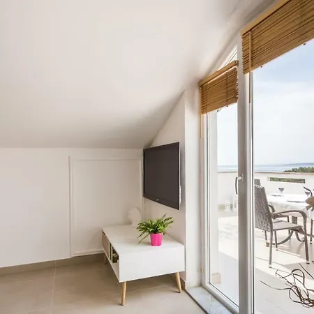 Apartamento Deni Krk Town