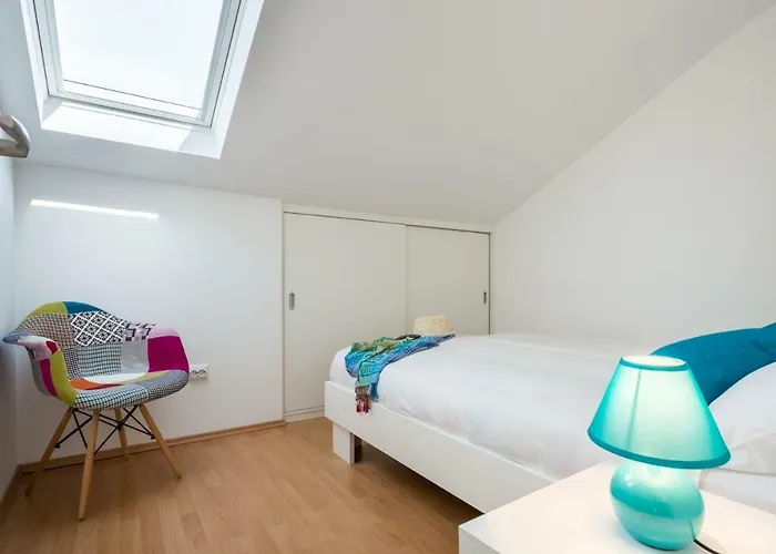 Deni Apartment *