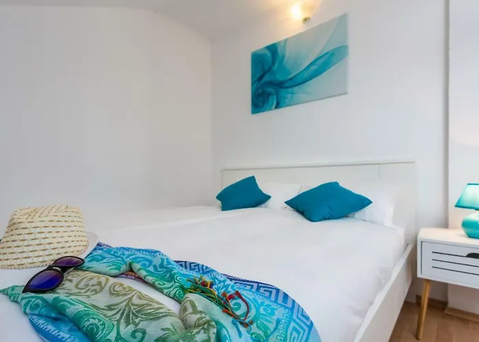 Deni Apartment *