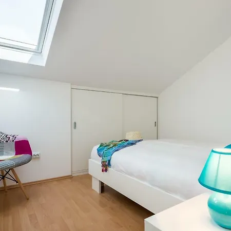Deni Apartment *